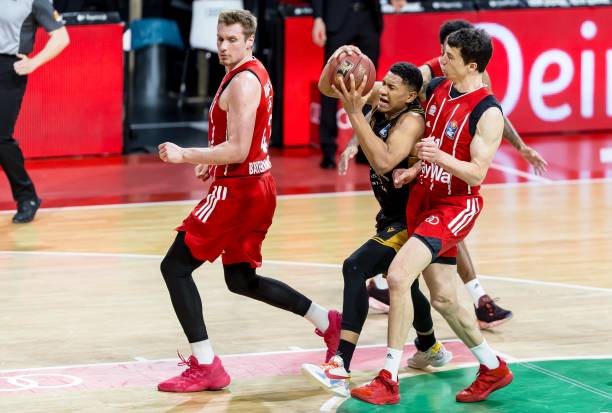 励更多人追 励更多人追