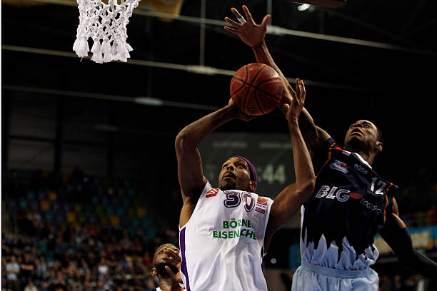 也在悄然变 也在悄然变