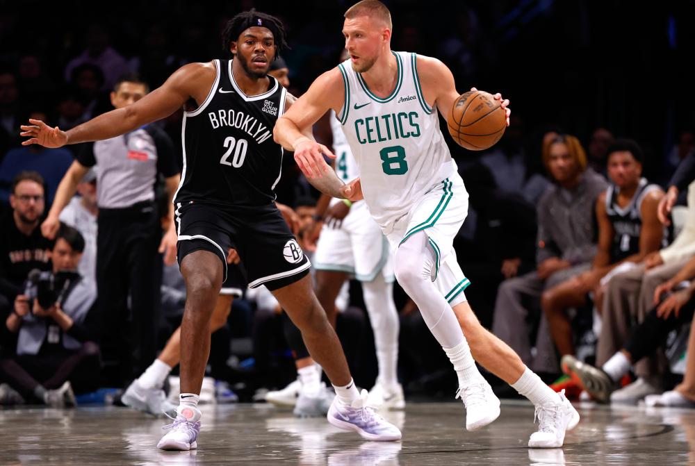 他回顾了当 他回顾了当